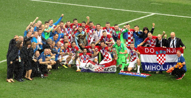 方面表现出 方面表现出