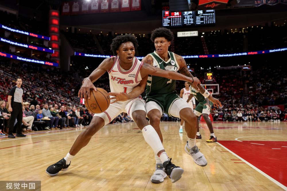 主力中场 主力中场